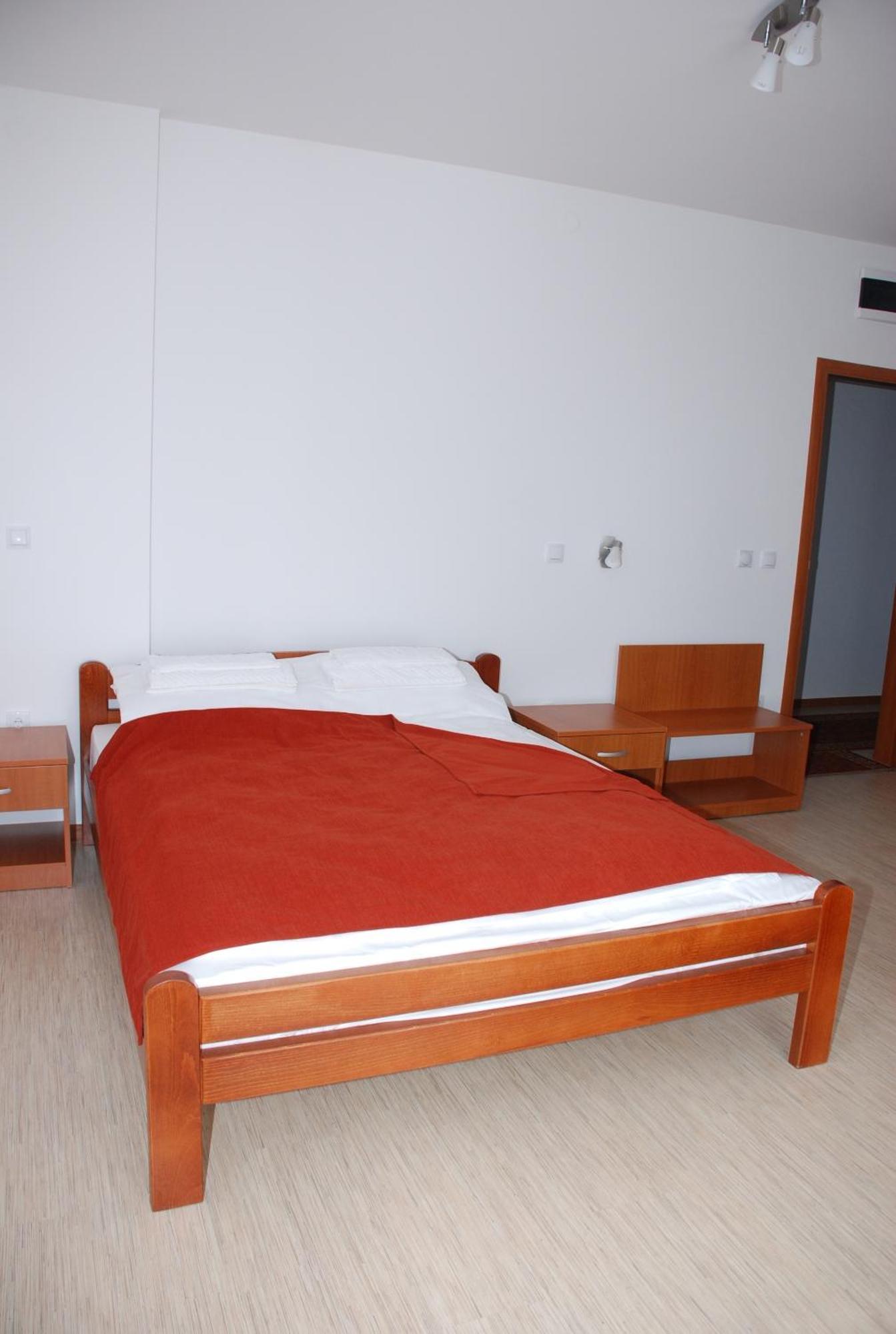 M Garni Hotel Vranje Eksteriør billede